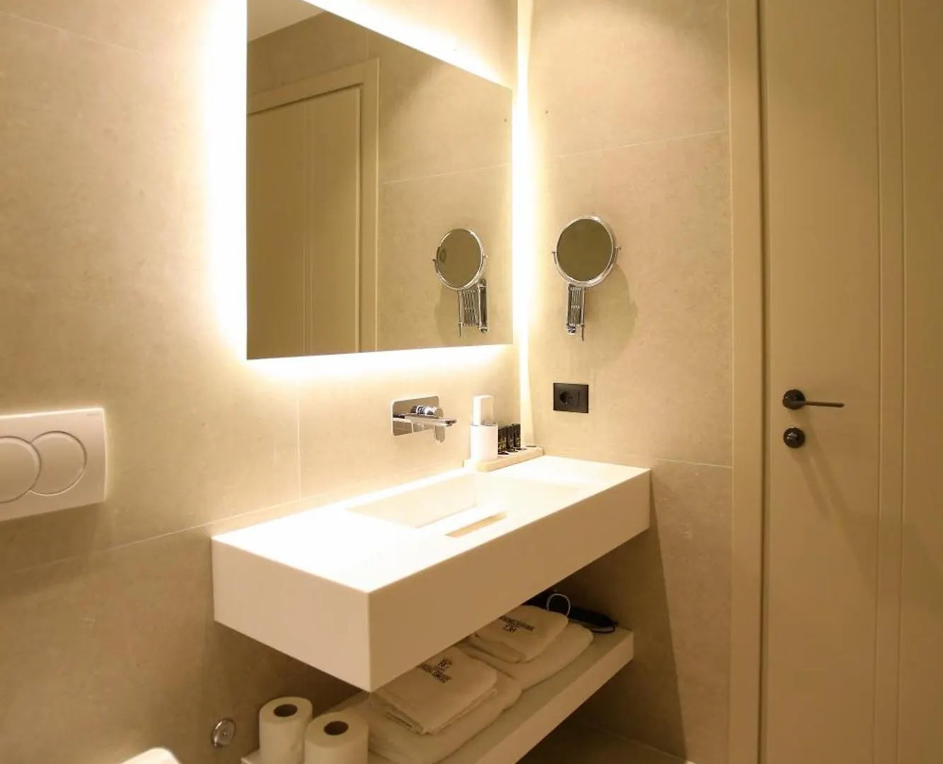 Regina Palm Resort Orikum 5*,