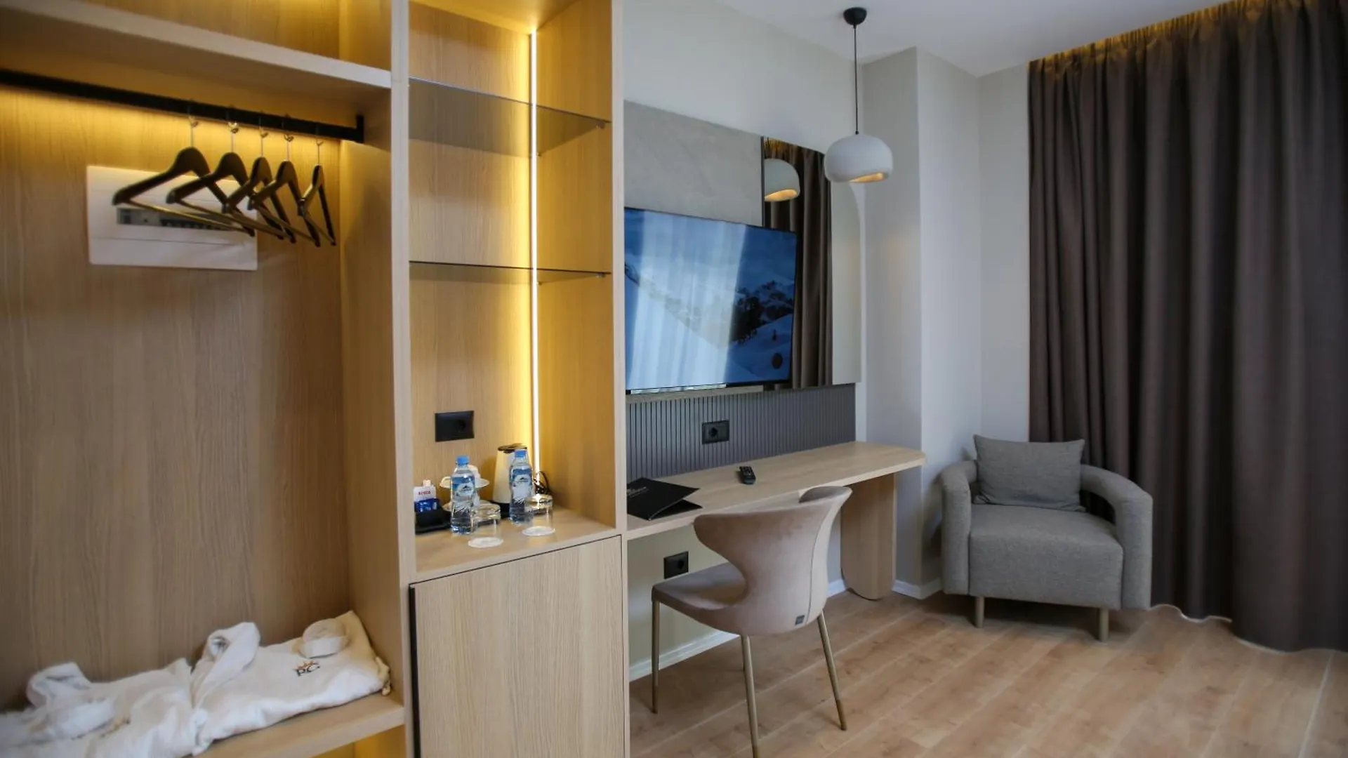 Hotel Regina Palm Resort Orikum